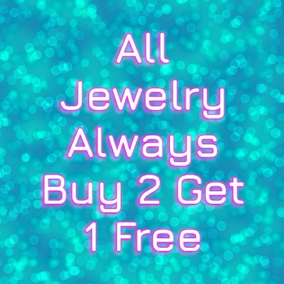 New Lion and Rhinestone Enamel Earrings - Picture 6 of 6